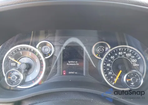 2019 Ram 2500 Tradesman 4X4 6'4 Box from USA, damaged, VIN 3C6UR5CL8KG707069